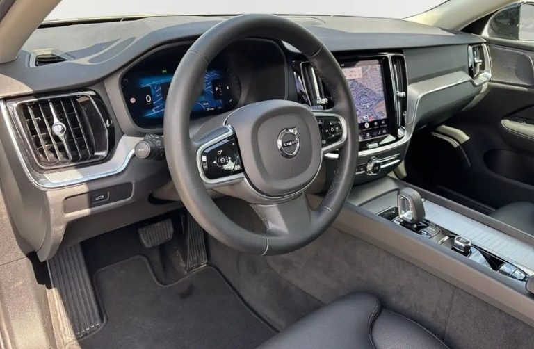Volvo V60 B4 Plus Dark - photo 14