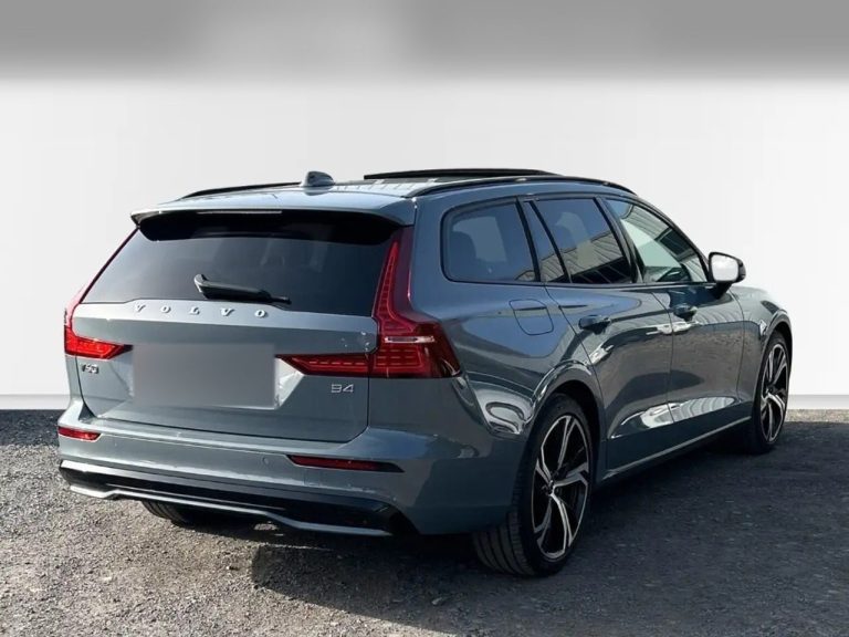 Volvo V60 B4 Ultimate Dark - photo 2