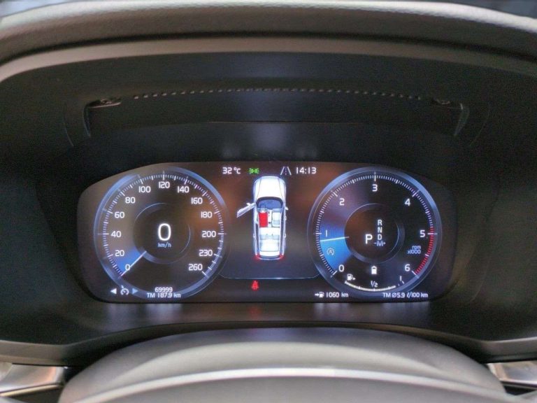 Volvo V60 Cross Country B4 AWD Pro - photo 11