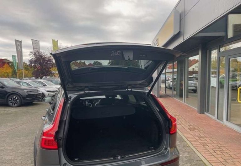 Volvo V60 Cross Country B4 AWD Pro - photo 13