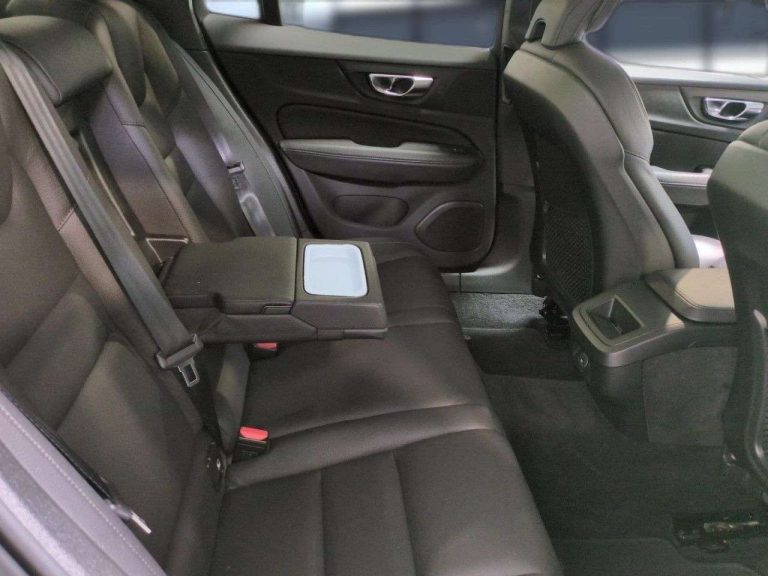 Volvo V60 Cross Country B4 AWD Pro - photo 15