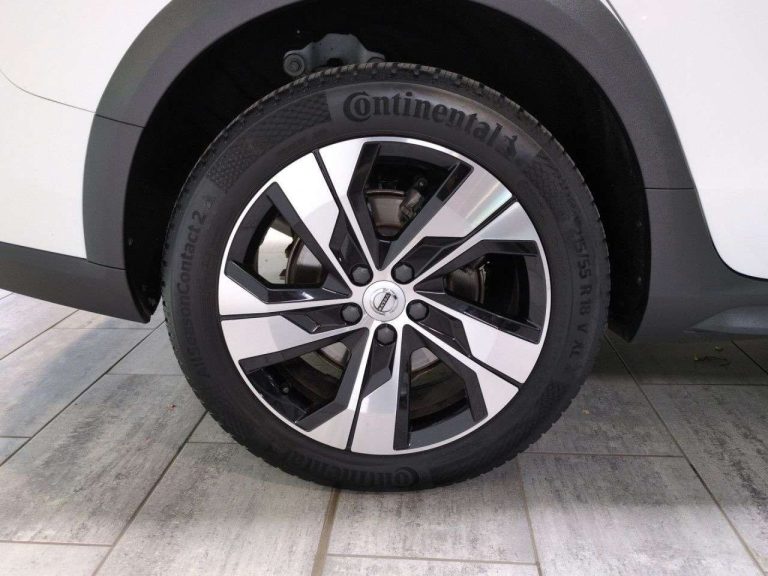 Volvo V60 Cross Country B4 AWD Pro - photo 17