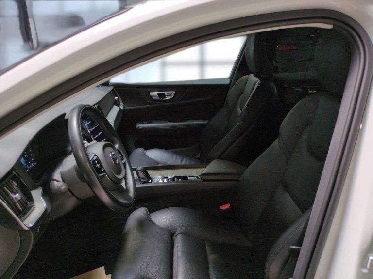 Volvo V60 Cross Country B4 AWD Pro - photo 8