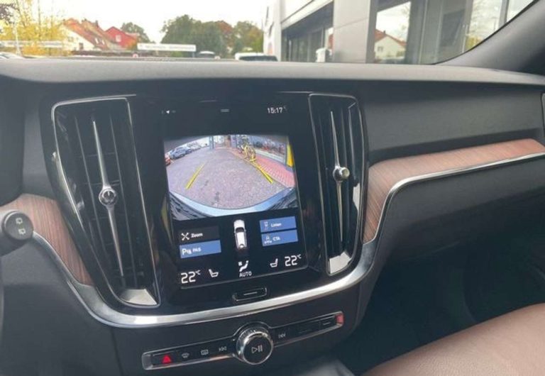 Volvo V60 Cross Country B4 AWD Pro - photo 9