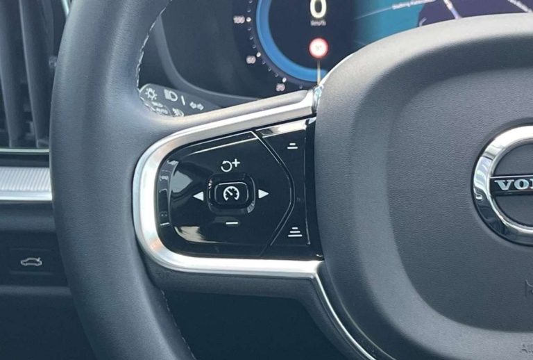 Volvo V60 Cross Country B4 AWD - photo 10