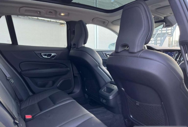 Volvo V60 Cross Country B4 AWD - photo 13