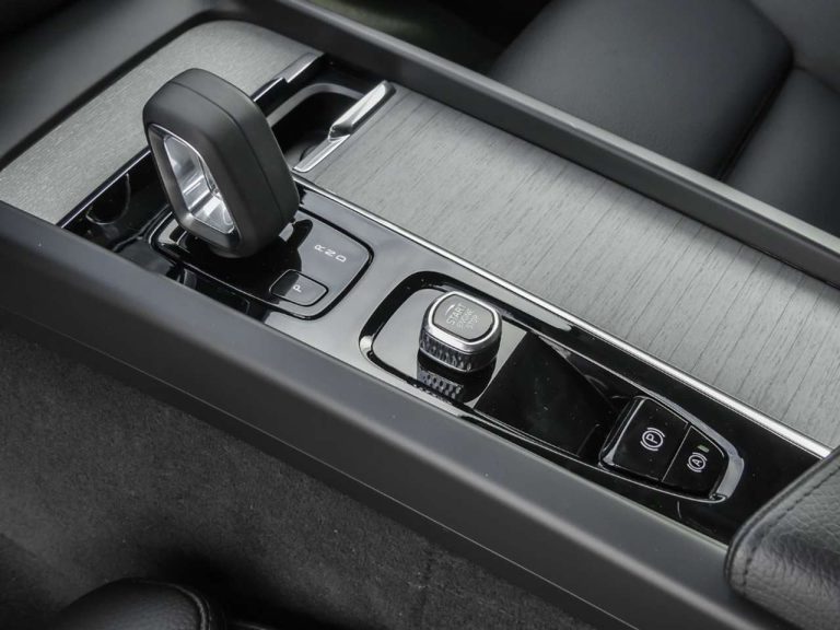 Volvo V60 Cross Country B4 AWD Pro - photo 8