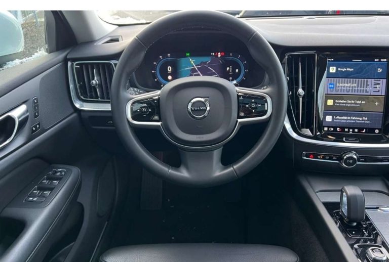Volvo V60 Cross Country B4 AWD - photo 9