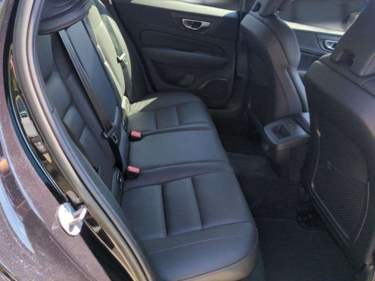 Volvo V60 Cross Country B4 AWD Plus - photo 11