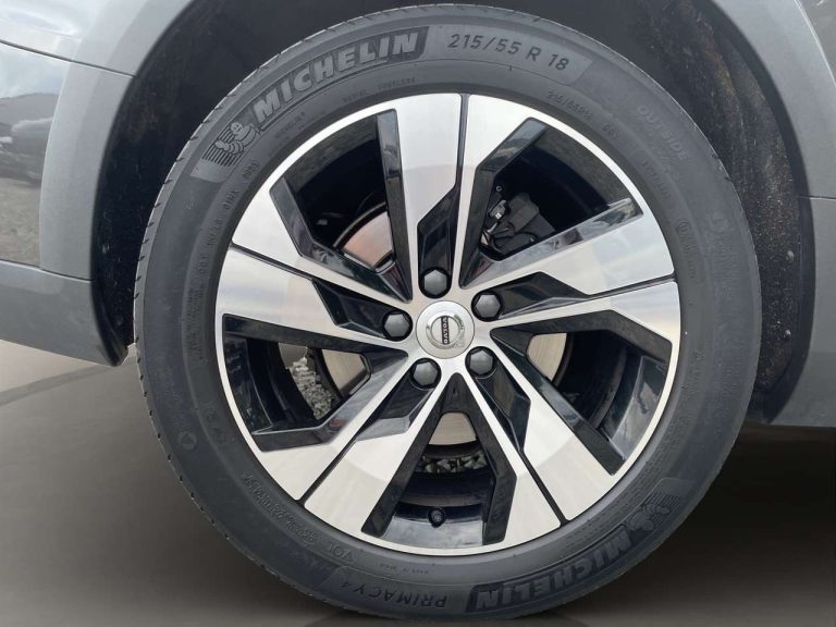 Volvo V60 Cross Country B4 AWD Plus - photo 14