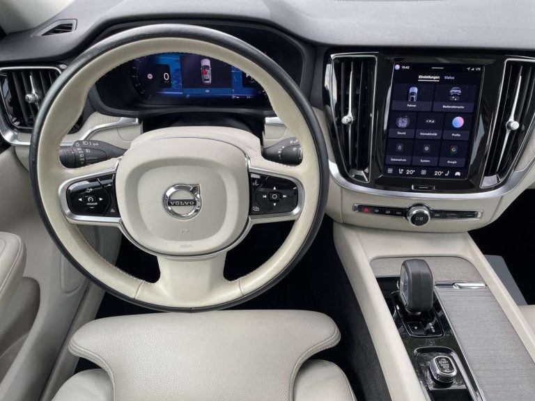 Volvo V60 Cross Country B4 AWD Plus - photo 7