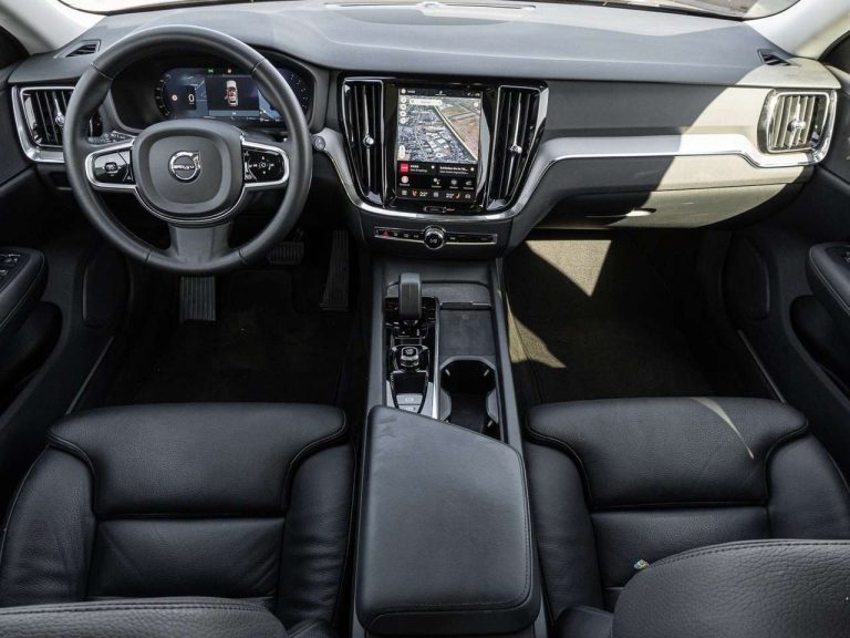 Volvo V60 Cross Country B4 AWD Plus Bright - photo 8