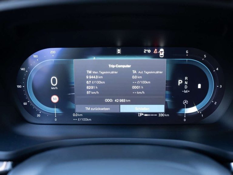 Volvo V60 Cross Country B4 AWD Plus - photo 12