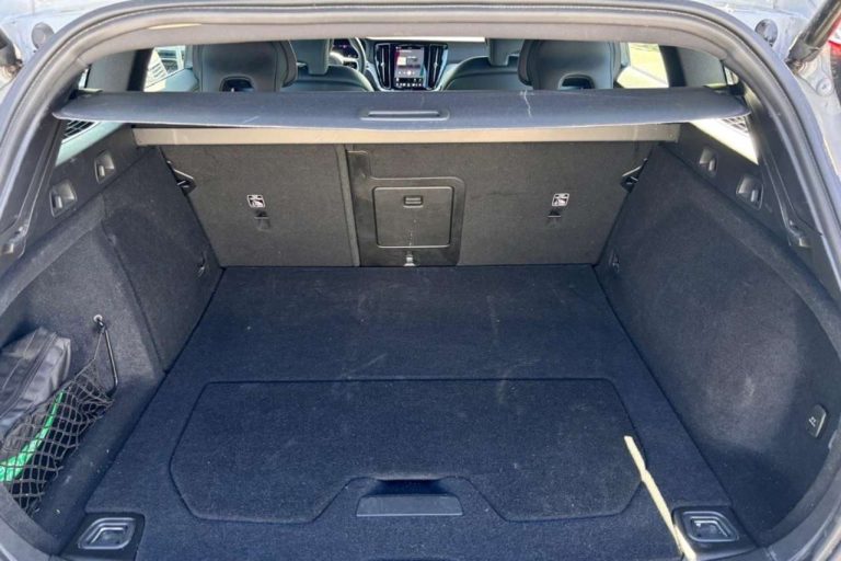 Volvo V60 Cross Country B4 AWD Plus - photo 16