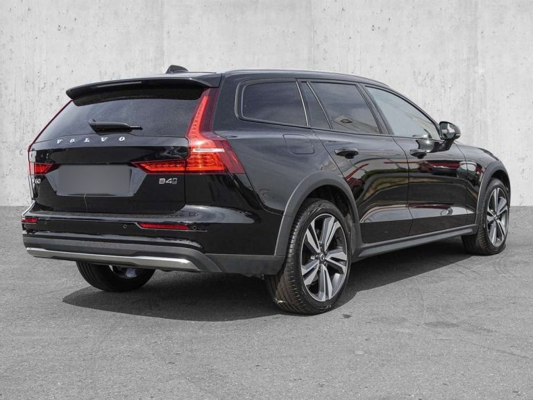 Volvo V60 Cross Country B4 AWD Plus Bright - photo 2