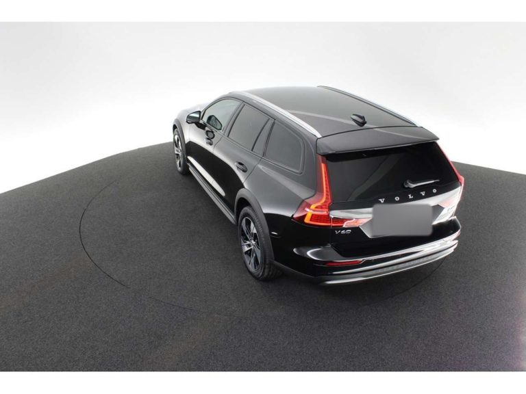 Volvo V60 Cross Country B4 AWD Plus - photo 7