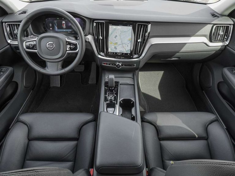 Volvo V60 Cross Country B4 AWD Plus Bright - photo 7