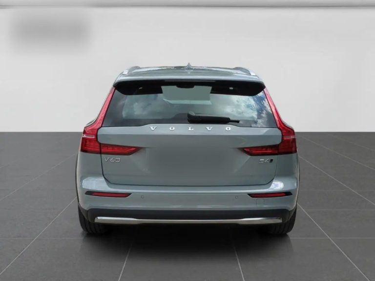 Volvo V60 Cross Country B4 AWD Plus - photo 4