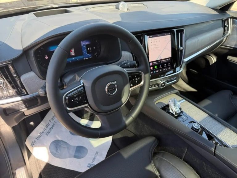 Volvo V90 Cross Country B4 AWD Ultimate - photo 10