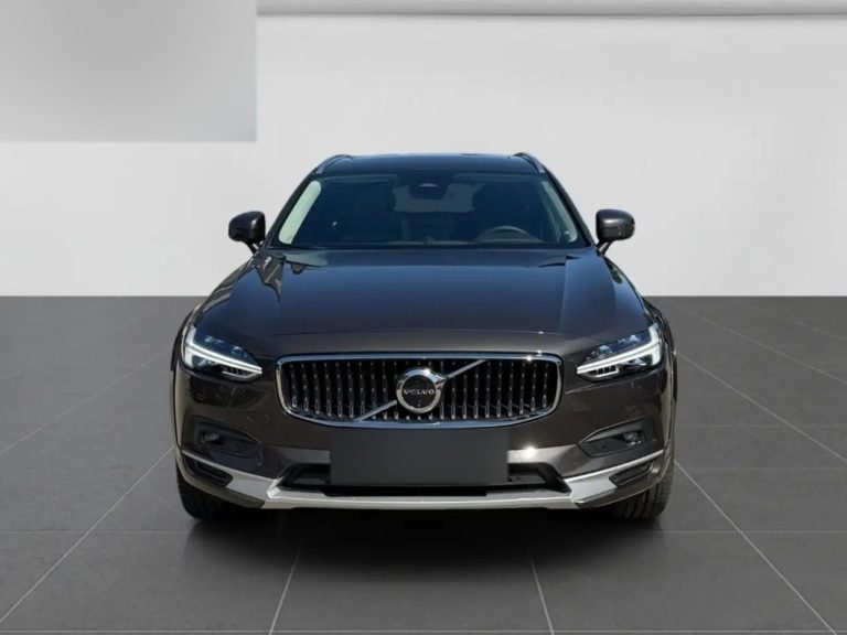 Volvo V90 Cross Country B4 AWD Ultimate - photo 8