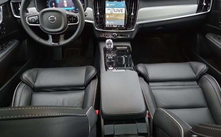 Volvo V90 T6 Plug-in Hybrid AWD Plus Dark - photo 10