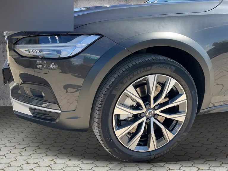 Volvo V90 Cross Country B4 AWD - photo 14