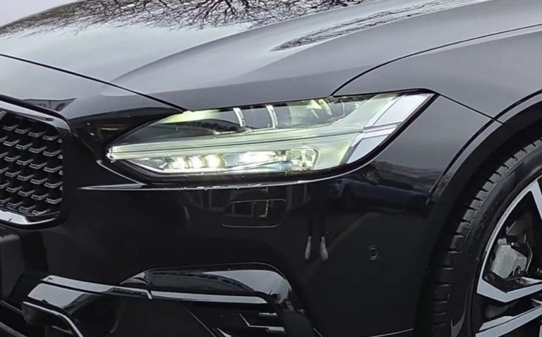 Volvo V90 T6 Plug-in Hybrid AWD Plus Dark - photo 5