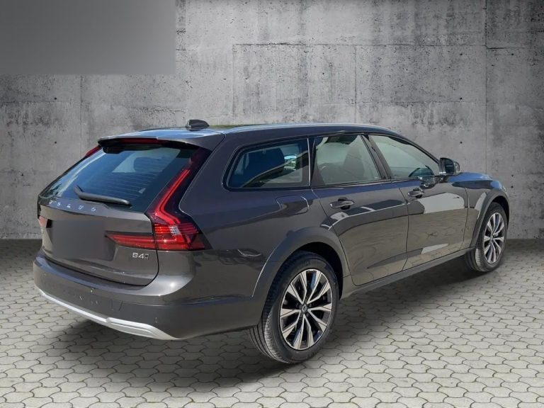 Volvo V90 Cross Country B4 AWD - photo 6