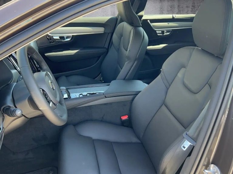 Volvo V90 Cross Country B4 AWD - photo 9