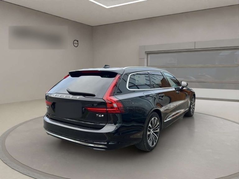 Volvo V90 Recharge T6 AWD Core - photo 4