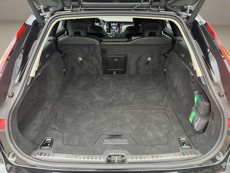 Volvo V90 Recharge T6 AWD Core - photo 10
