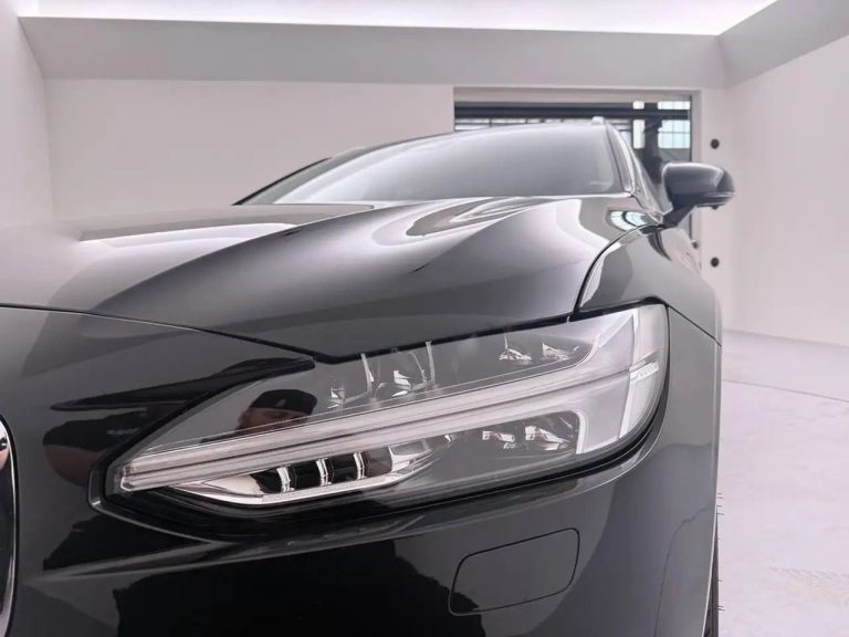 Volvo V90 Recharge T6 AWD Core - photo 10