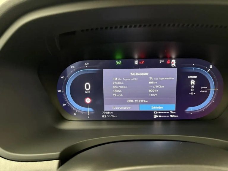 Volvo V90 Recharge T6 AWD Core - photo 11