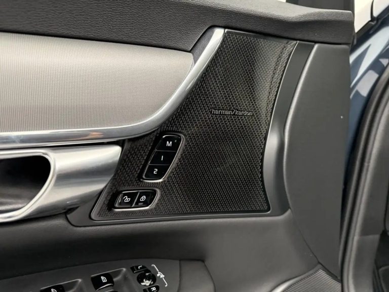 Volvo V90 Recharge T6 AWD Core - photo 13