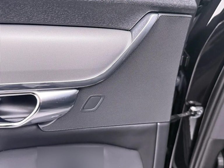 Volvo V90 Recharge T6 AWD Core - photo 16