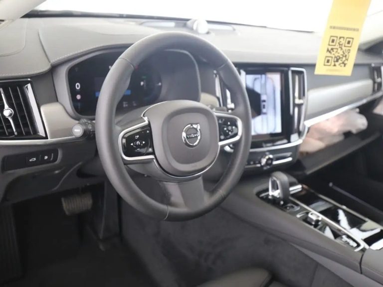 Volvo V90 T8 Recharge AWD Plus Dark - photo 5