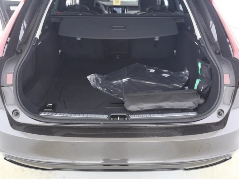 Volvo V90 T8 Recharge AWD Plus Dark - photo 7