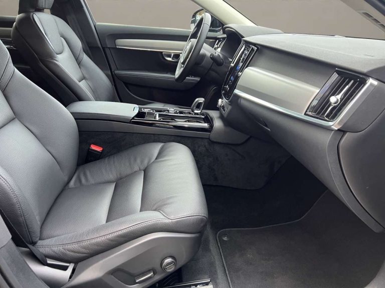 Volvo V90 Recharge T6 AWD Core - photo 9