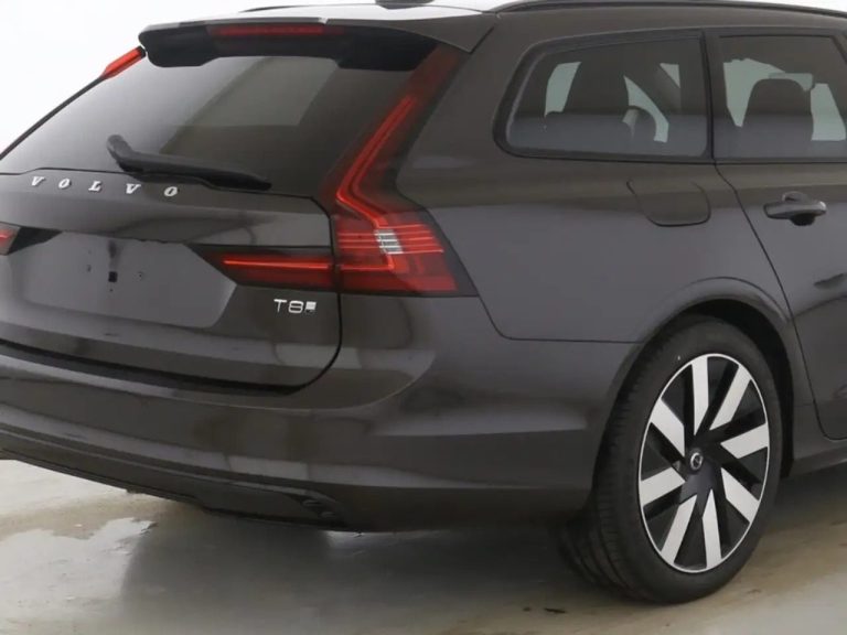 Volvo V90 T8 Recharge AWD Plus Dark - photo 9