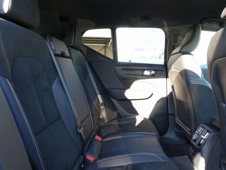 Volvo XC40 Recharge T5 R-Design - photo 11