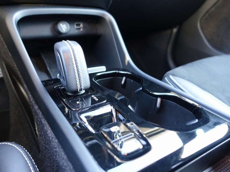 Volvo XC40 Recharge T5 R-Design - photo 14