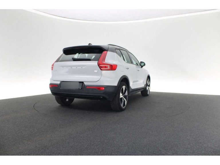 Volvo XC40 T4 Recharge R-Design - photo 2
