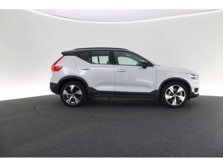 Volvo XC40 T4 Recharge R-Design - photo 3