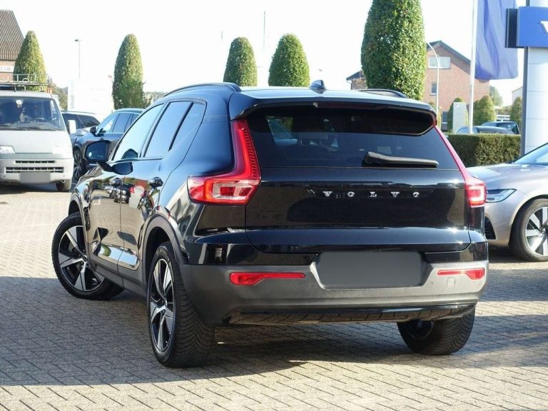 Volvo XC40 Recharge T5 R-Design - photo 4