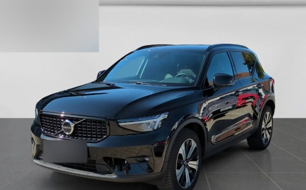 Volvo XC40 T4 Recharge Plus Dark