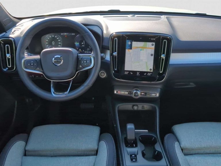 Volvo XC40 T5 Recharge Core - photo 4