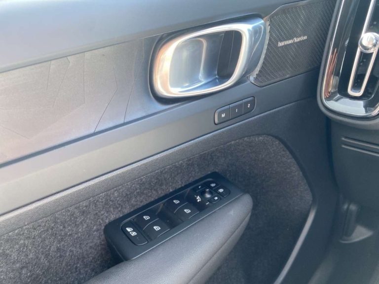 Volvo XC40 T5 Recharge - photo 10