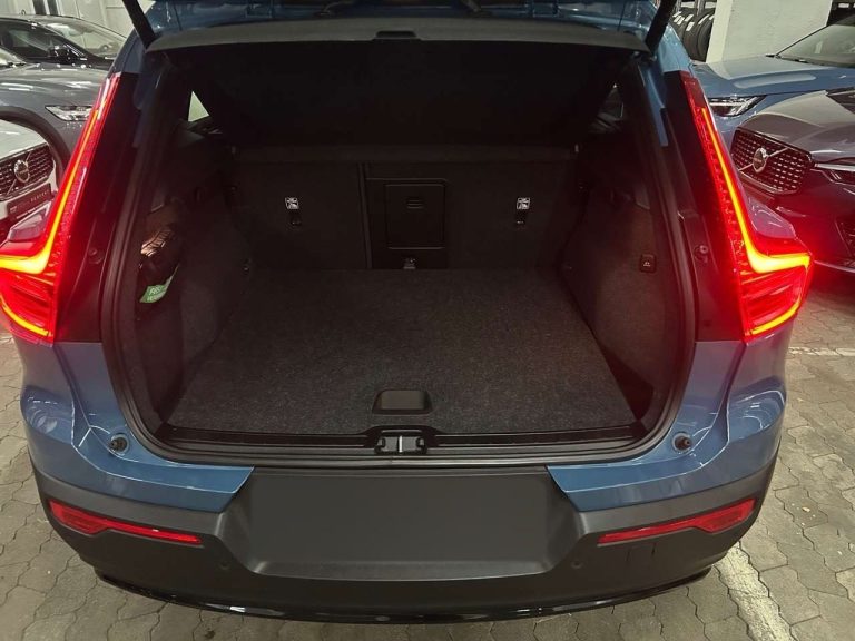 Volvo XC40 T5 Recharge Plus Dark - photo 11
