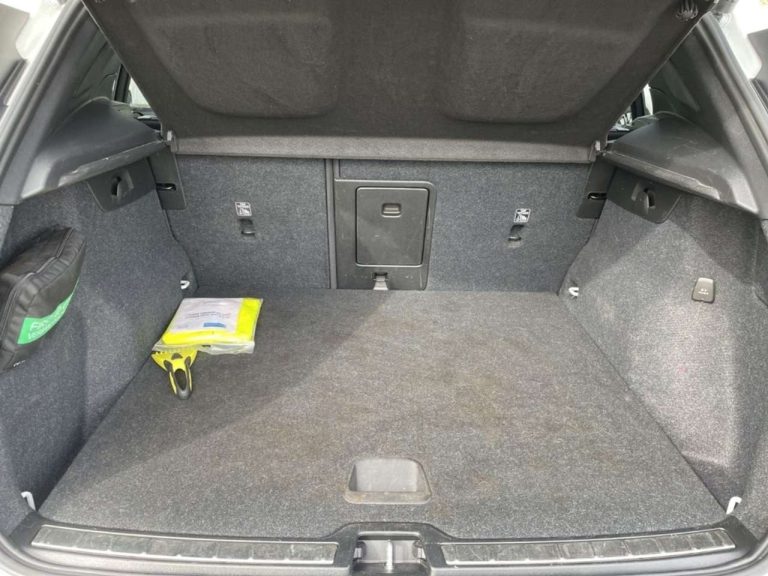 Volvo XC40 Recharge T4 Plus Bright - photo 11