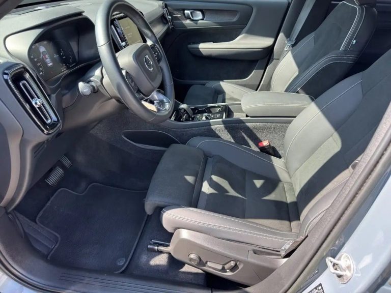 Volvo XC40 Recharge T5 Plus Dark - photo 11